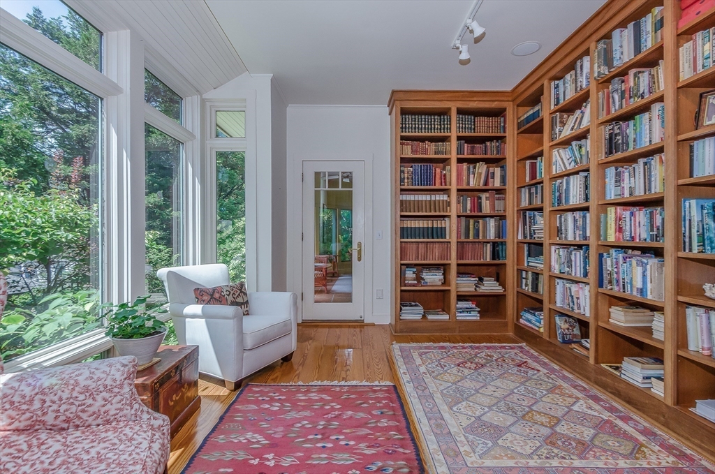 Marion, Massachusetts 02738, United States, 5 Bedrooms Bedrooms, ,4 BathroomsBathrooms,Residential,Active,201657