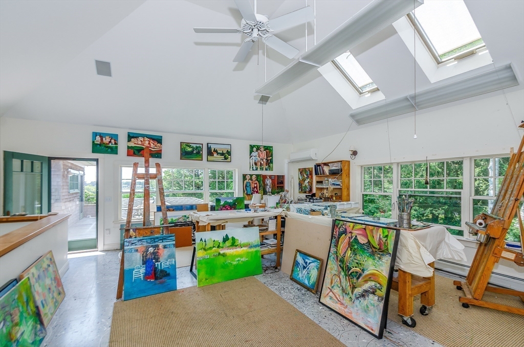 Marion, Massachusetts 02738, United States, 5 Bedrooms Bedrooms, ,4 BathroomsBathrooms,Residential,Active,201657