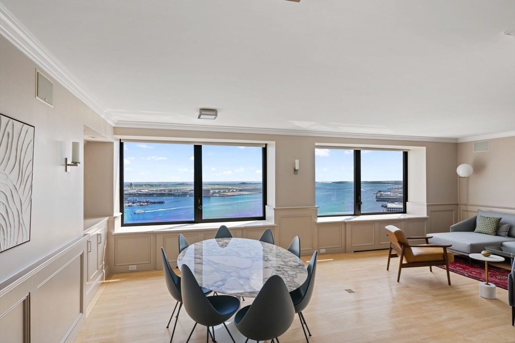 65 E India Row 38 F/G