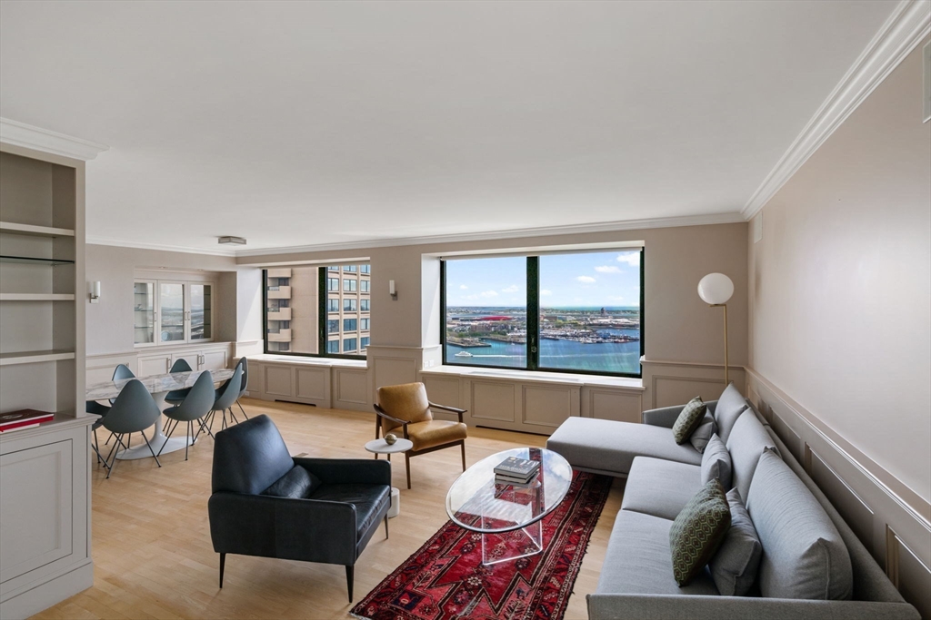 65 E India Row 38 F/G