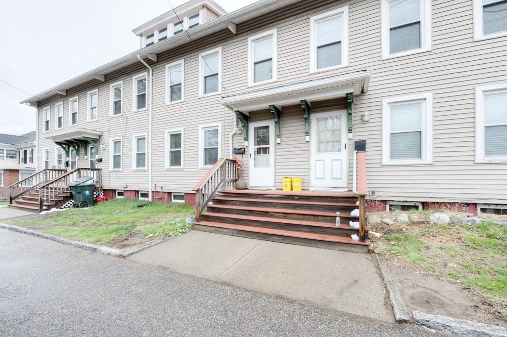 16-22 East St