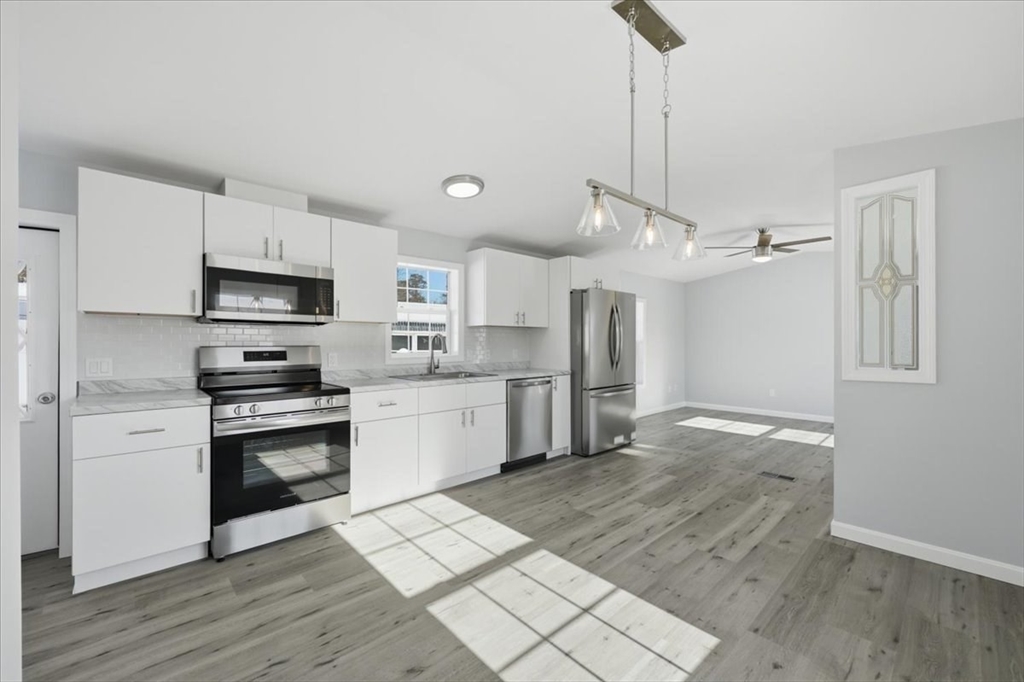 2900 Cranberry Hwy 17