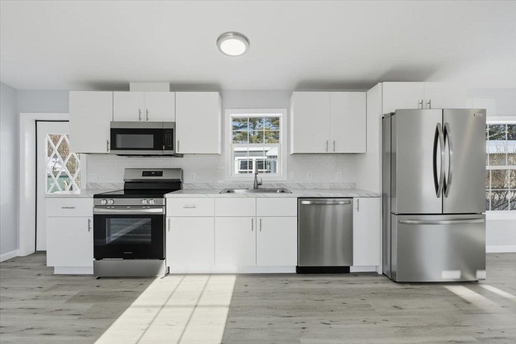 2900 Cranberry Hwy 17