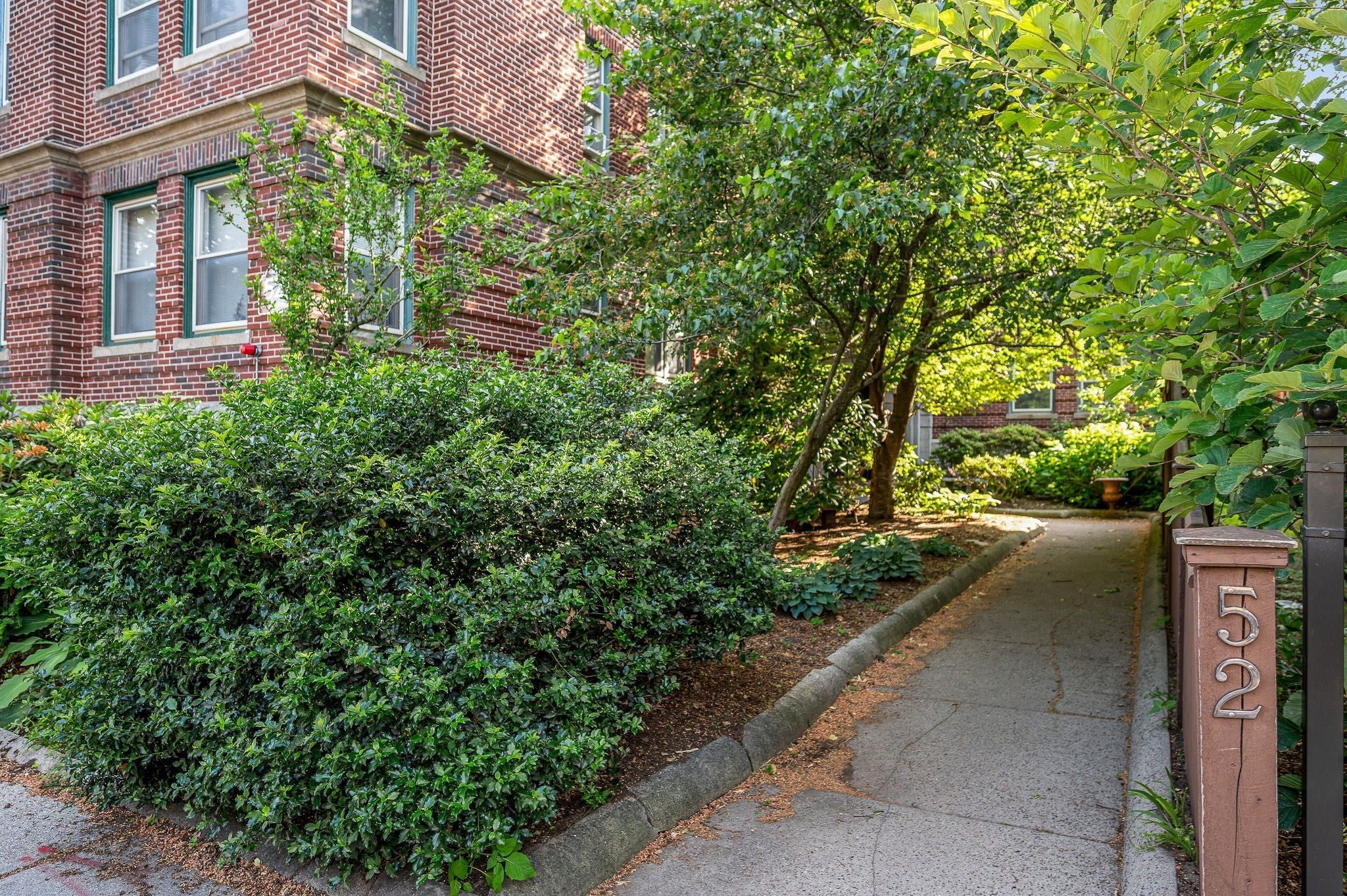 52 Garden St B2