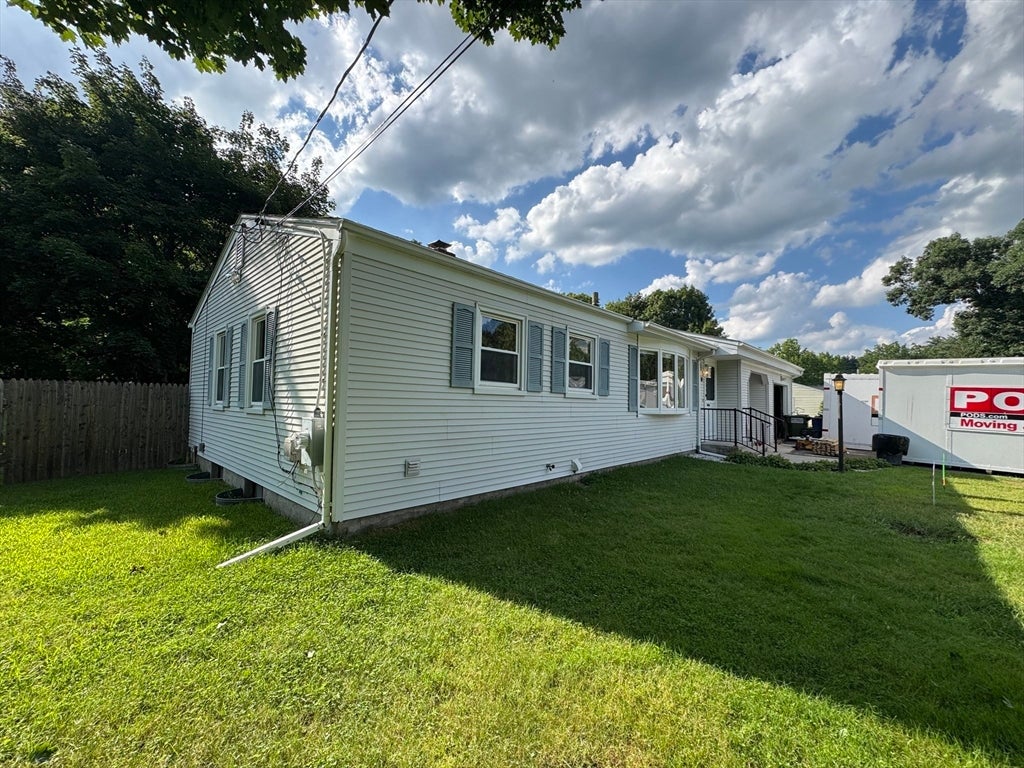 18 Cedar Oak Lane, Hampden, MA Photo #4