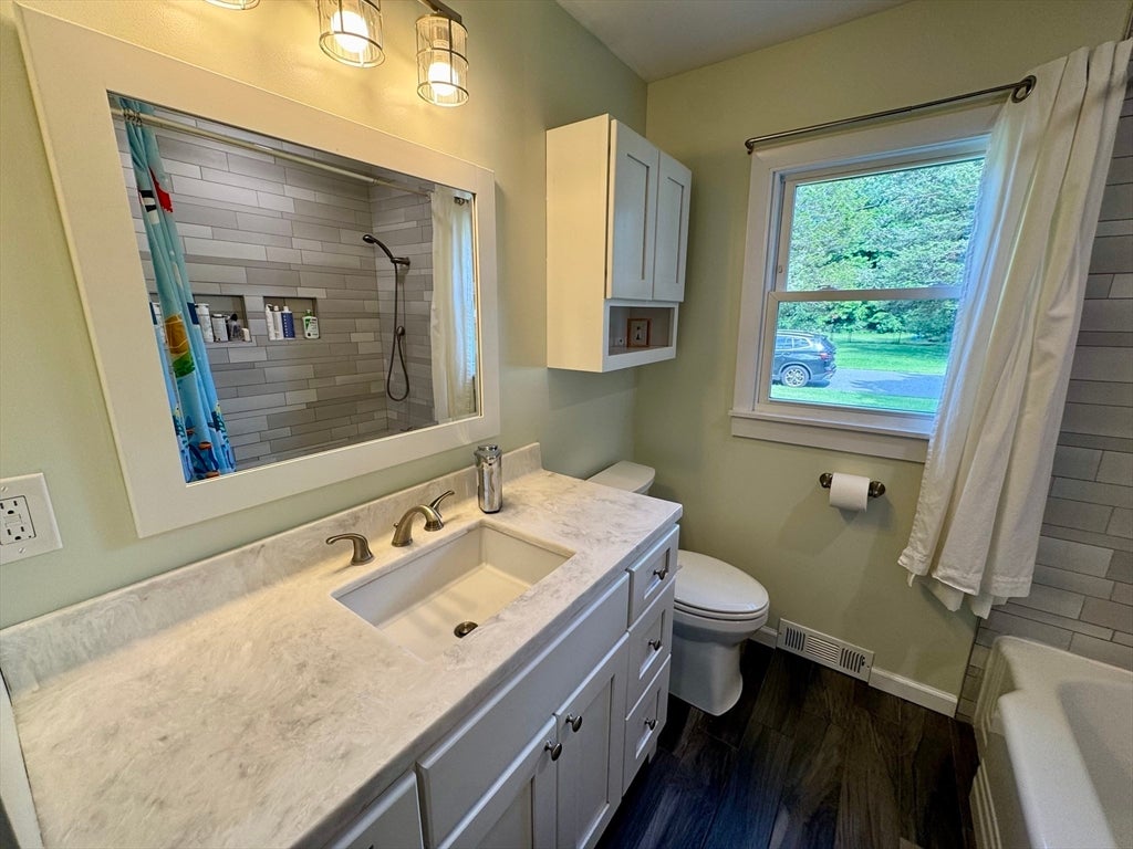 18 Cedar Oak Lane, Hampden, MA Photo #12