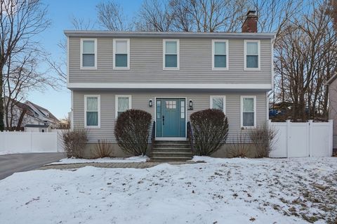 Photo of 42 Catalpa Cir, Worcester, MA 01603 (MLS # 73464814)