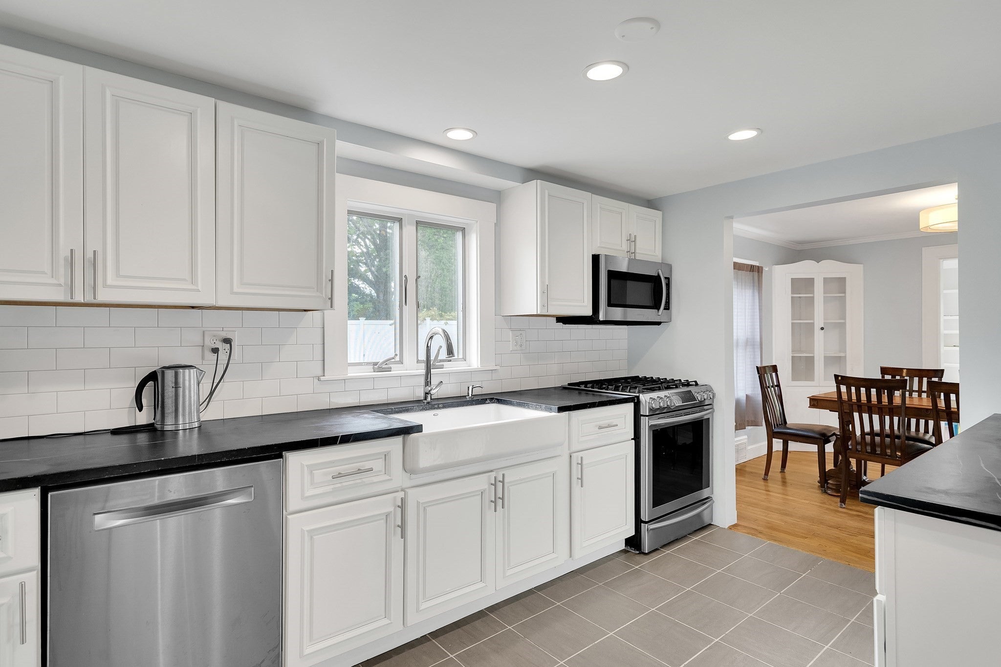 248 Warren ST, Waltham, MA Photo #16