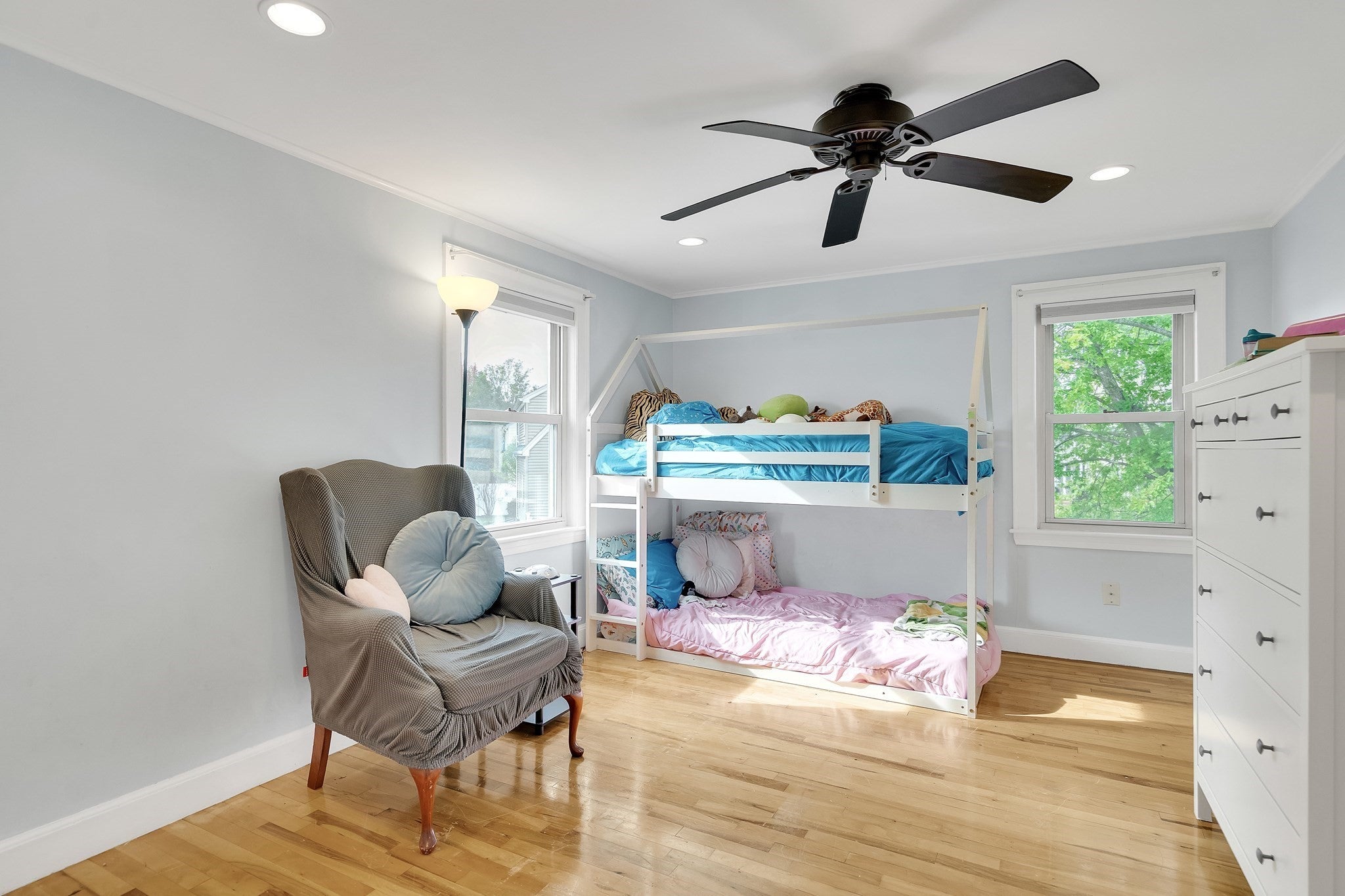 248 Warren ST, Waltham, MA Photo #33