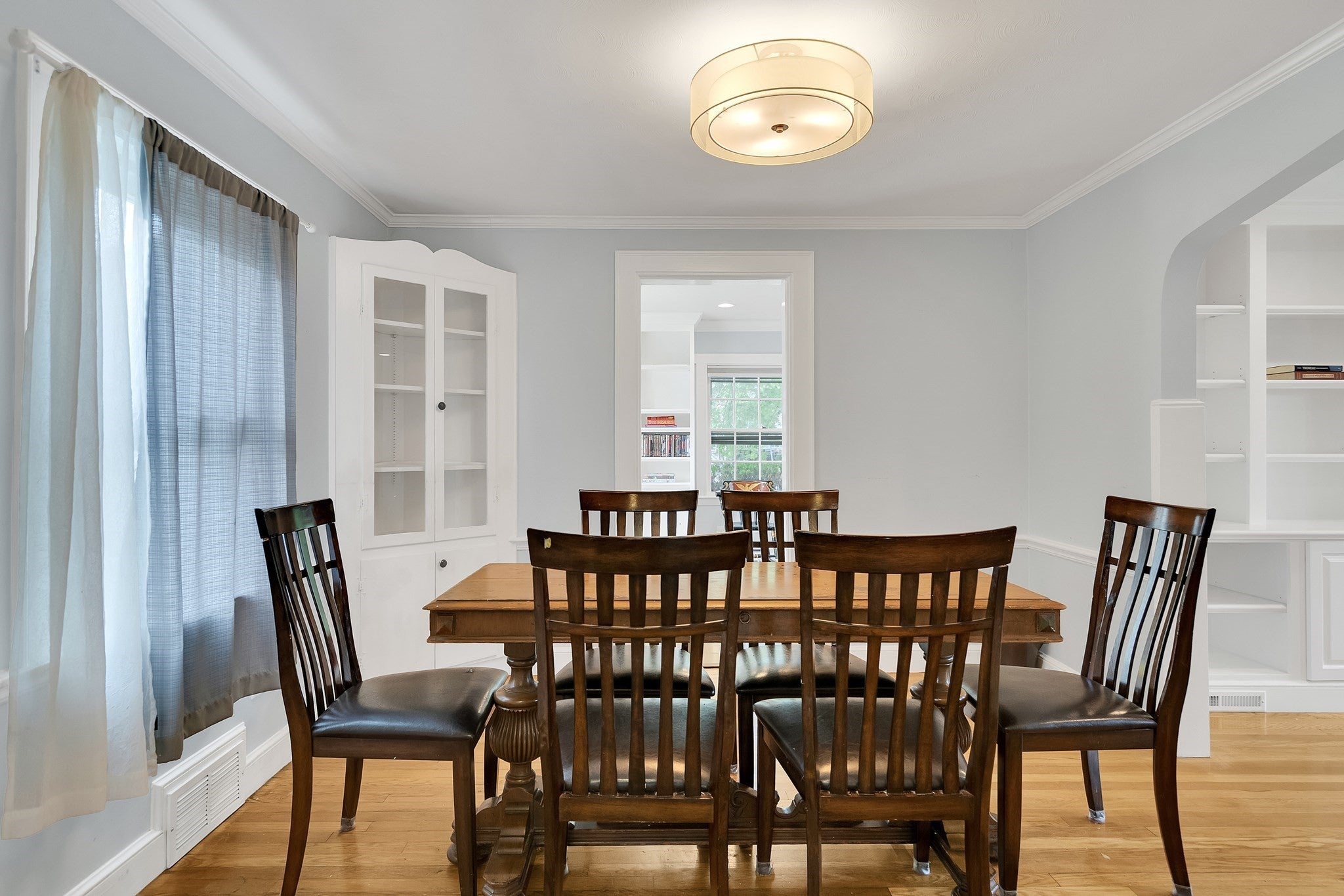 248 Warren ST, Waltham, MA Photo #10