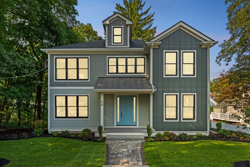 54 Woodward St