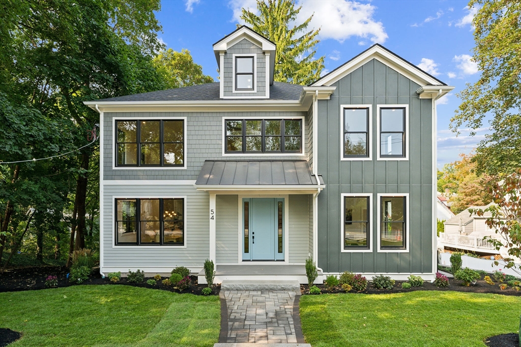 54 Woodward St