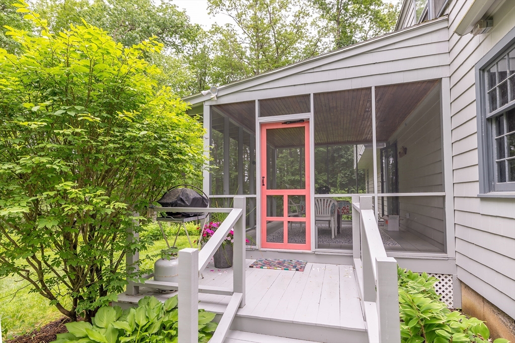 9 Horseshoe Rd