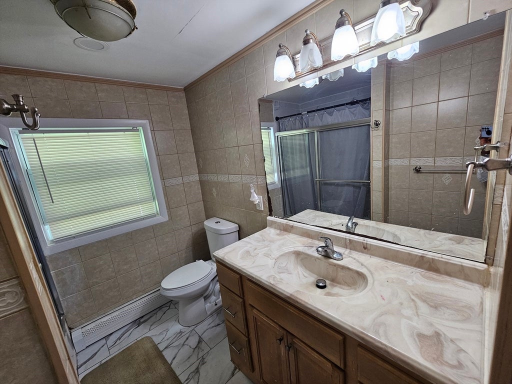 10 Marmion Ave, Worcester, MA, 10 Marmion Ave, Worcester, MA Photo #35