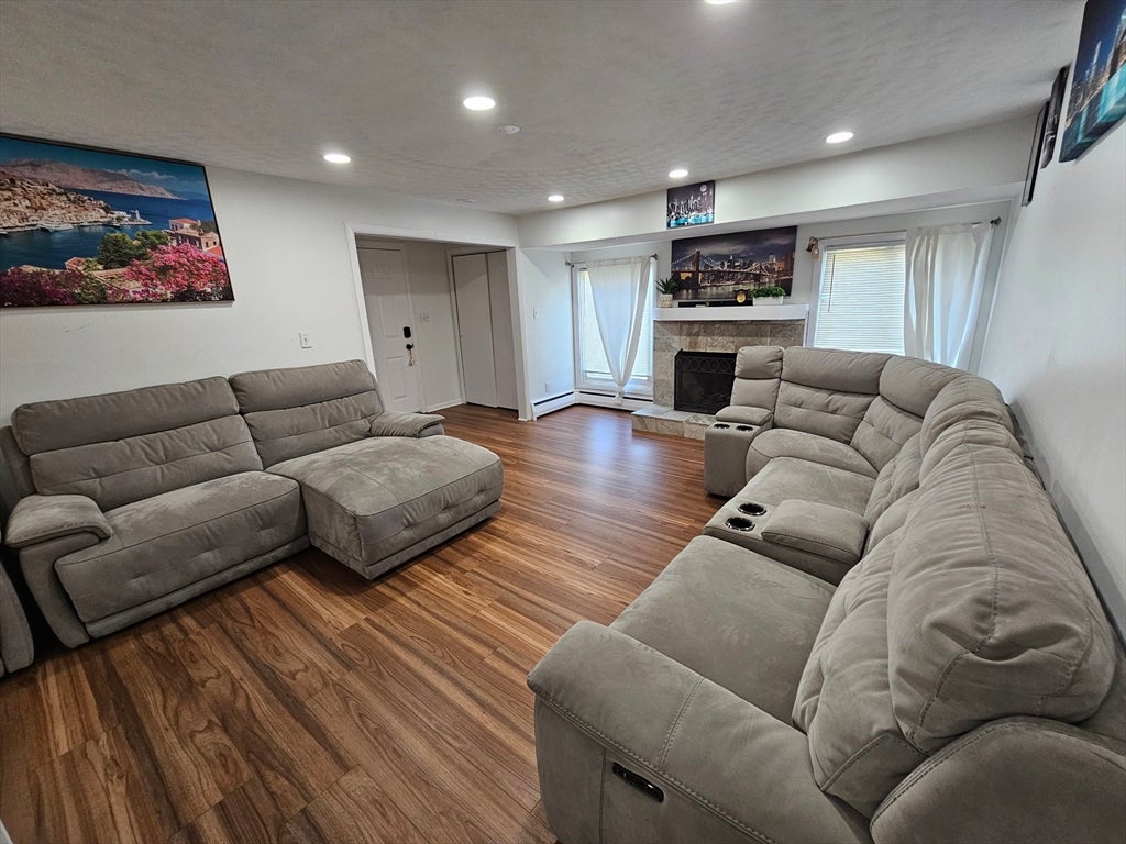 10 Marmion Ave, Worcester, MA, 10 Marmion Ave, Worcester, MA Photo #8