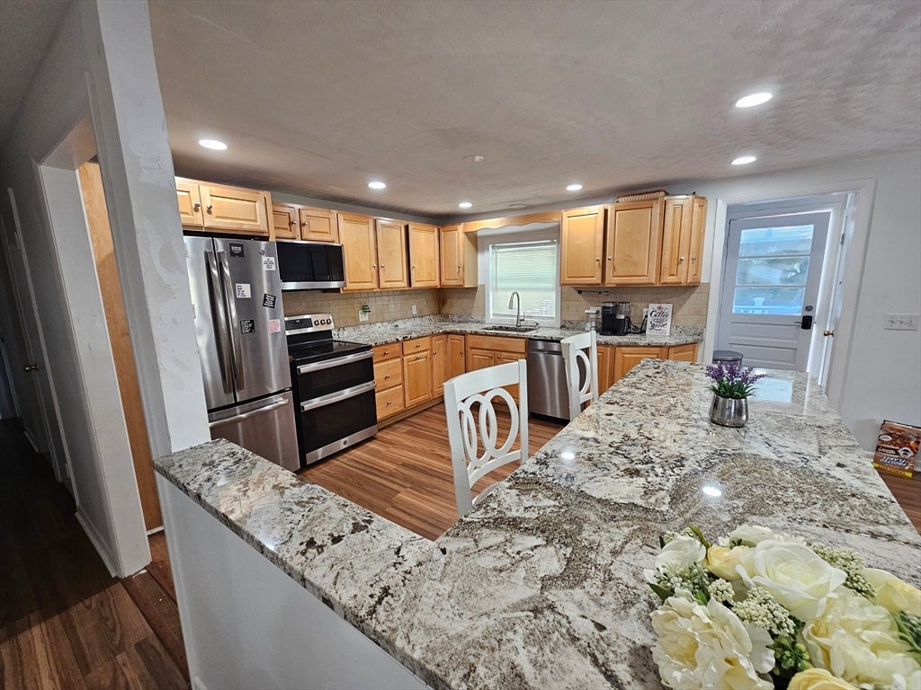 10 Marmion Ave, Worcester, MA, 10 Marmion Ave, Worcester, MA Photo #39