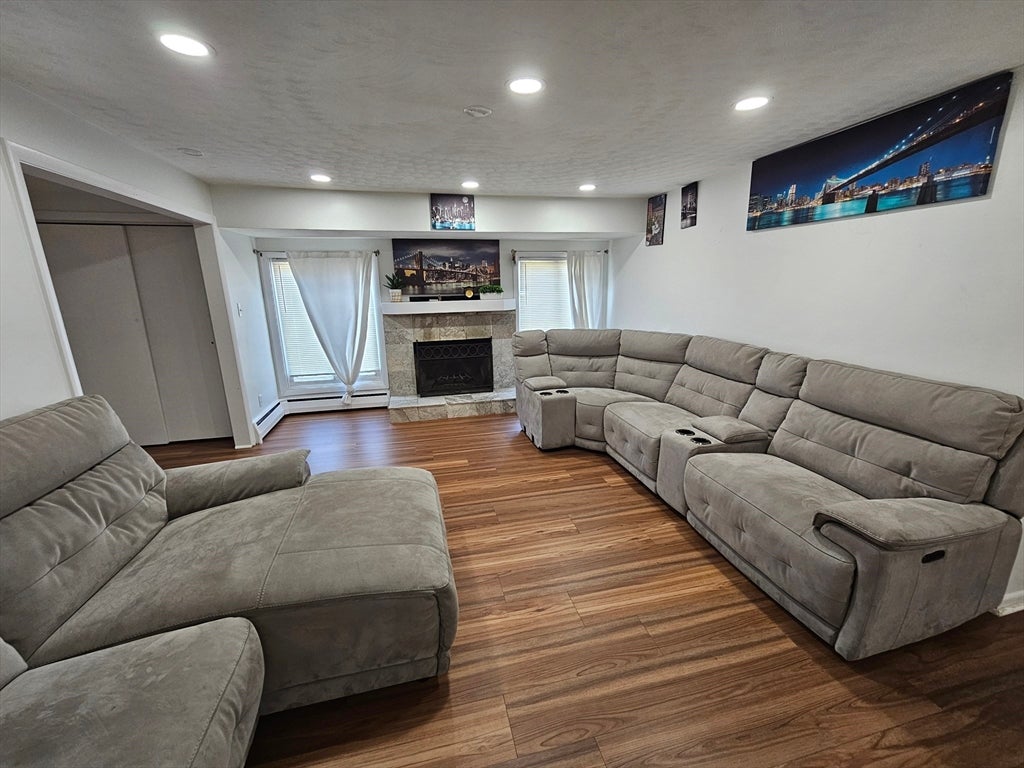 10 Marmion Ave, Worcester, MA, 10 Marmion Ave, Worcester, MA Photo #9
