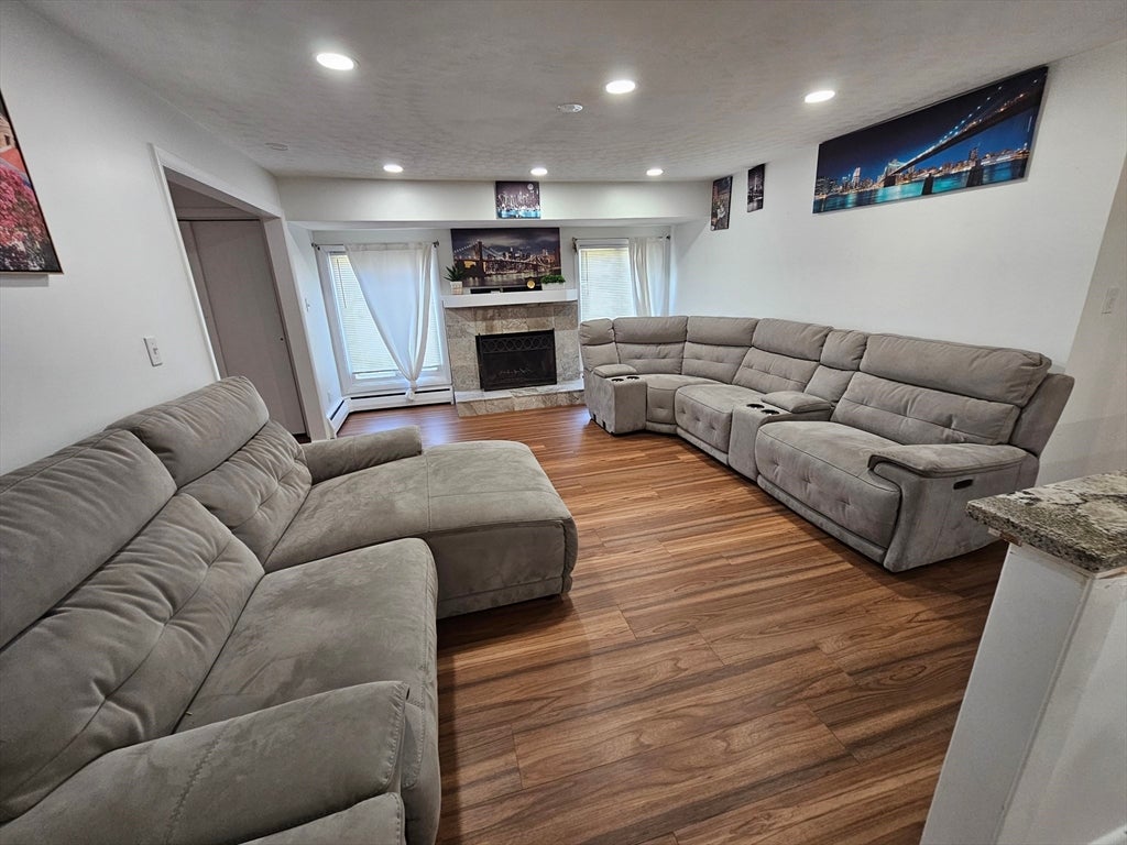 10 Marmion Ave, Worcester, MA, 10 Marmion Ave, Worcester, MA Photo #19