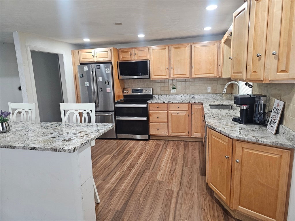 10 Marmion Ave, Worcester, MA, 10 Marmion Ave, Worcester, MA Photo #6