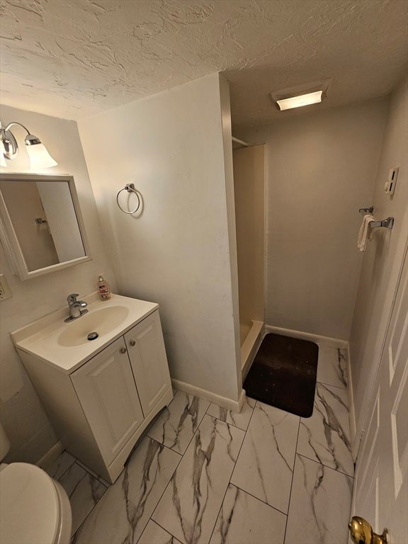 10 Marmion Ave, Worcester, MA, 10 Marmion Ave, Worcester, MA Photo #16
