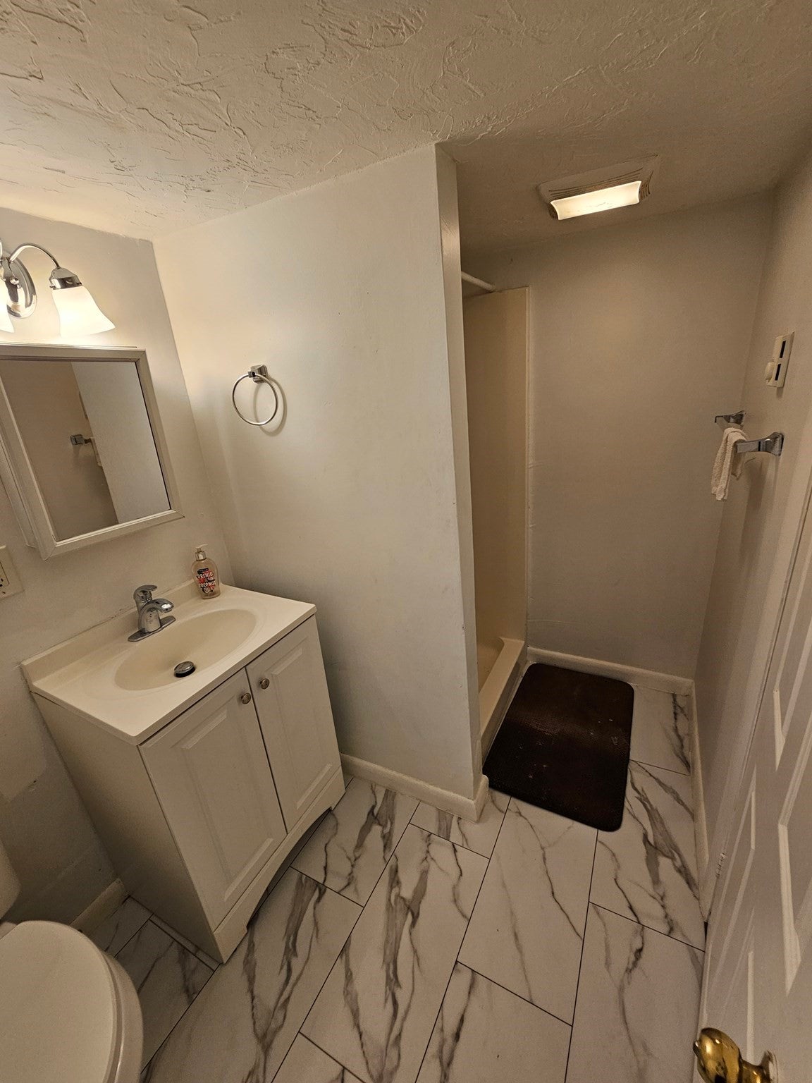 10 Marmion Ave, Worcester, MA, 10 Marmion Ave, Worcester, MA Photo #16