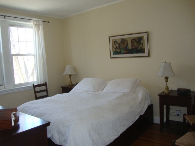 Photo 4 Photo 4