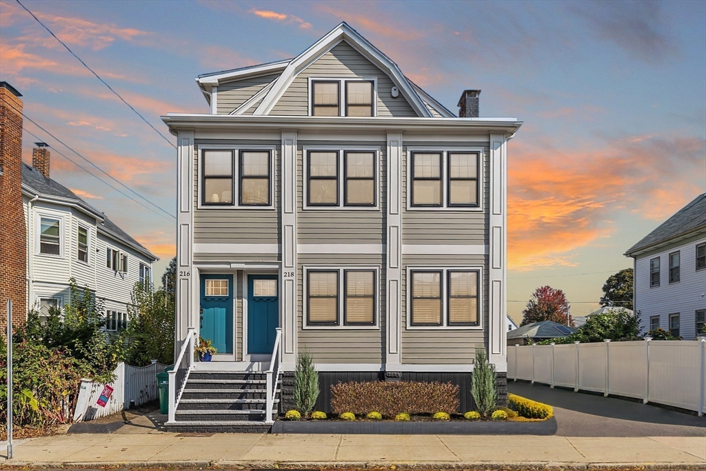 216-218 Central Ave 218