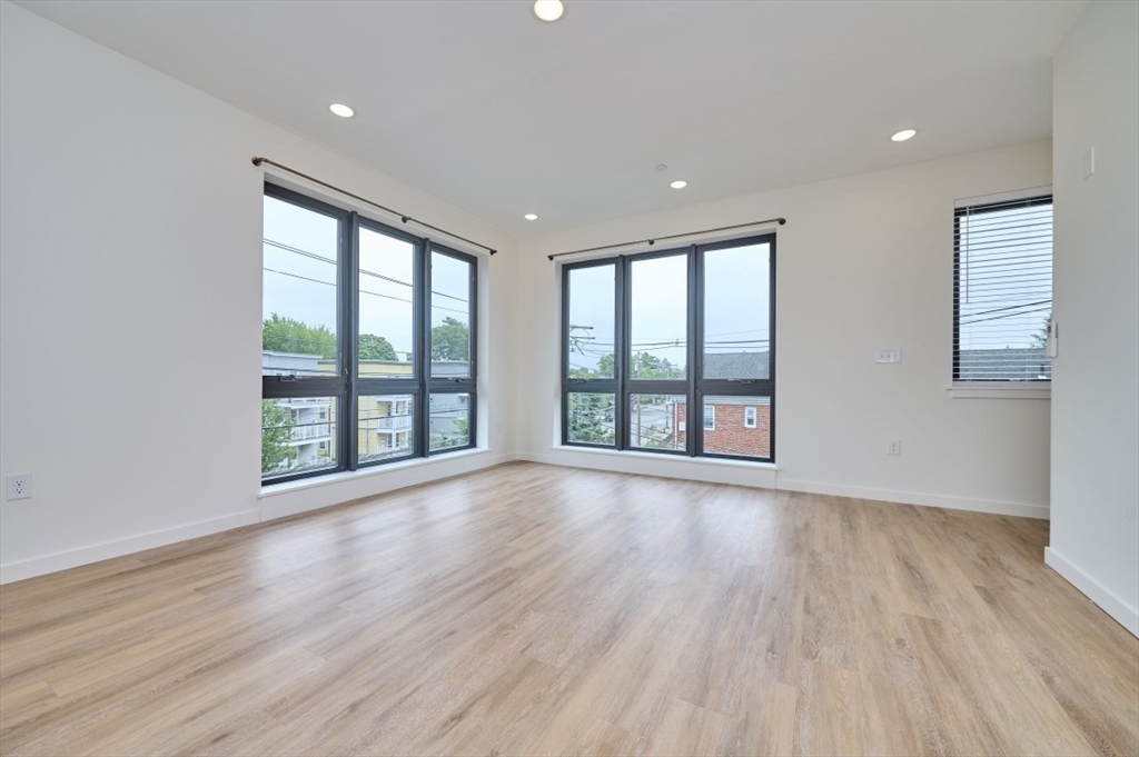 80 Broadway 3C