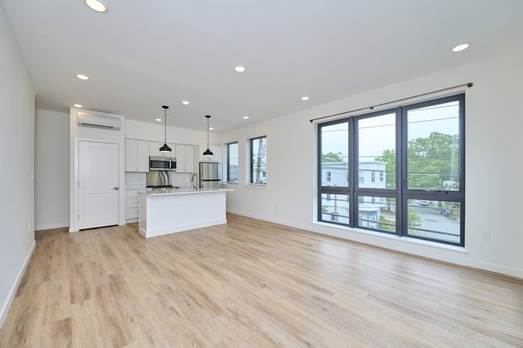 80 Broadway 3C