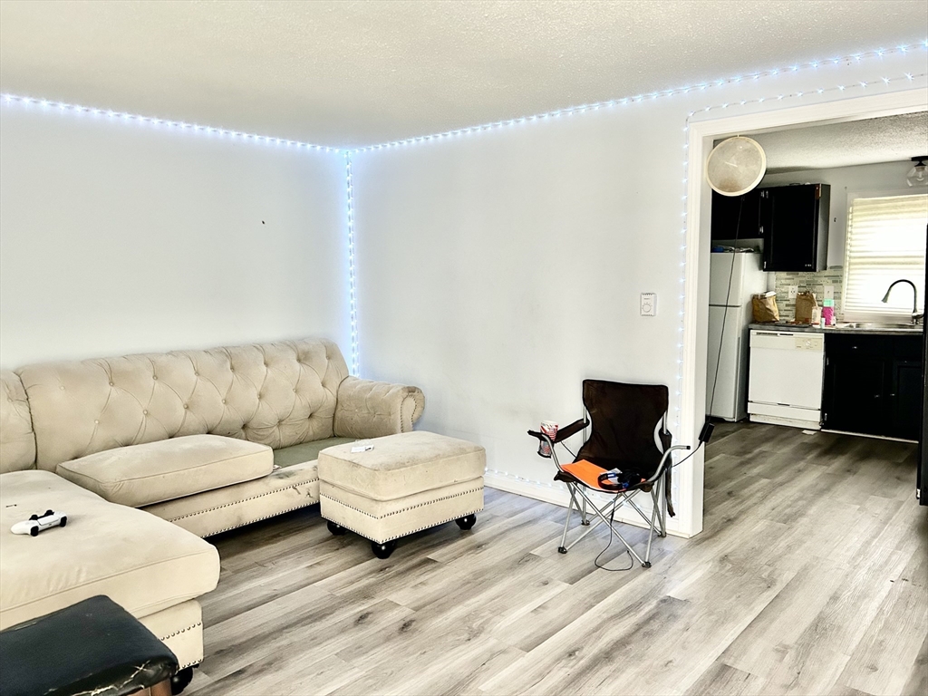 89 Beacon Ave 89