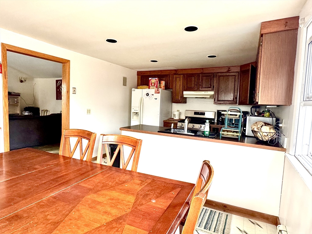 299-301 Winslow Gray Rd