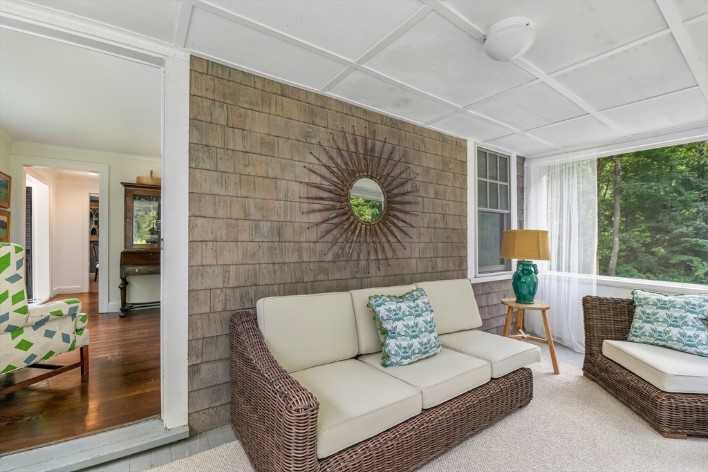 Sherborn, Massachusetts 01770, United States, 3 Bedrooms Bedrooms, ,2 BathroomsBathrooms,Residential,Active,191030