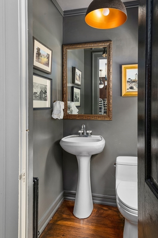 Sherborn, Massachusetts 01770, United States, 3 Bedrooms Bedrooms, ,2 BathroomsBathrooms,Residential,Active,191030