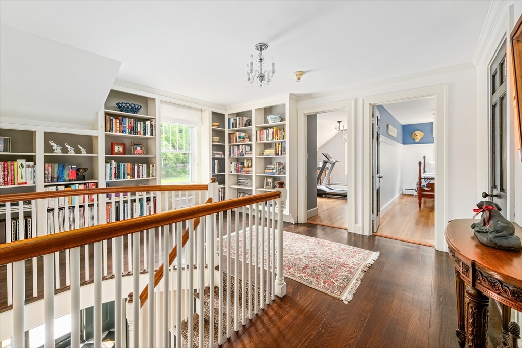 Sherborn, Massachusetts 01770, United States, 3 Bedrooms Bedrooms, ,2 BathroomsBathrooms,Residential,Active,191030