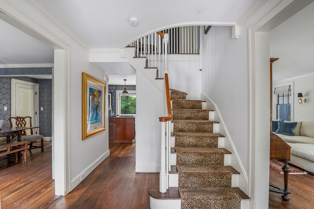 Sherborn, Massachusetts 01770, United States, 3 Bedrooms Bedrooms, ,2 BathroomsBathrooms,Residential,Active,191030