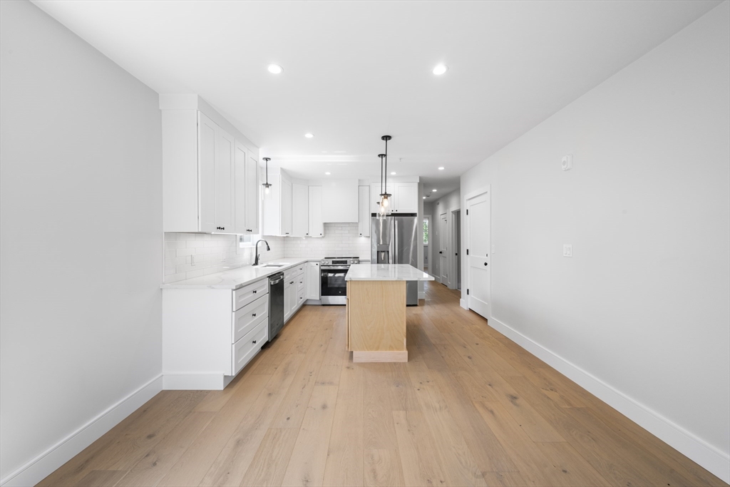3 Franklin St 3