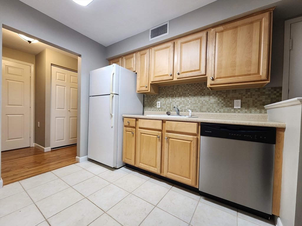 6 Beals Cove Rd H