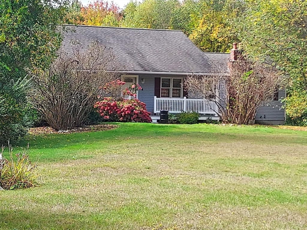 4 Buttercup Ln