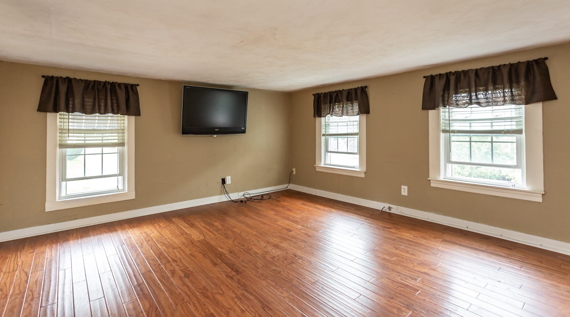 648 Pleasant St, Somerset, MA, 648 Pleasant St, Somerset, MA Photo #29