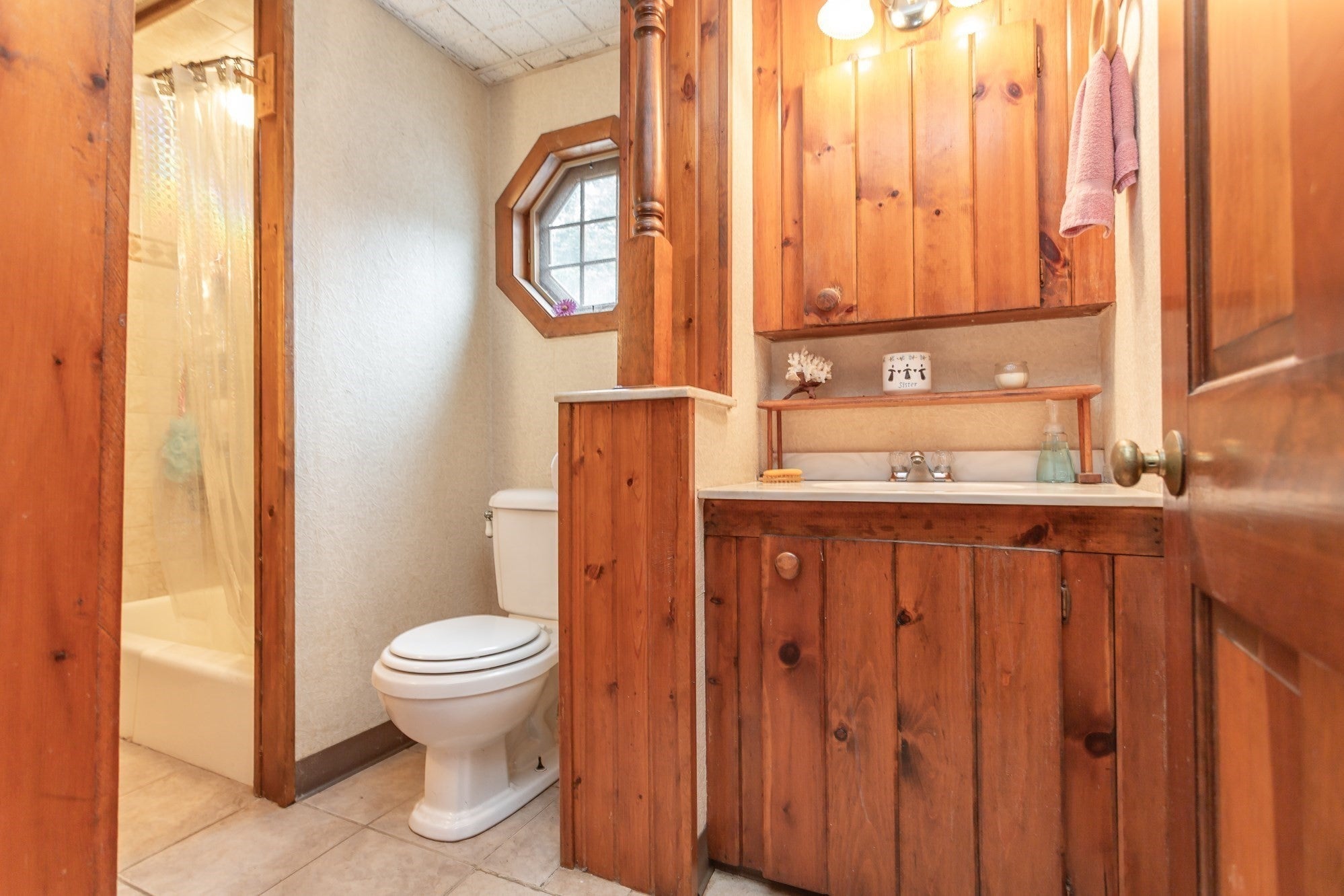 648 Pleasant St, Somerset, MA, 648 Pleasant St, Somerset, MA Photo #24