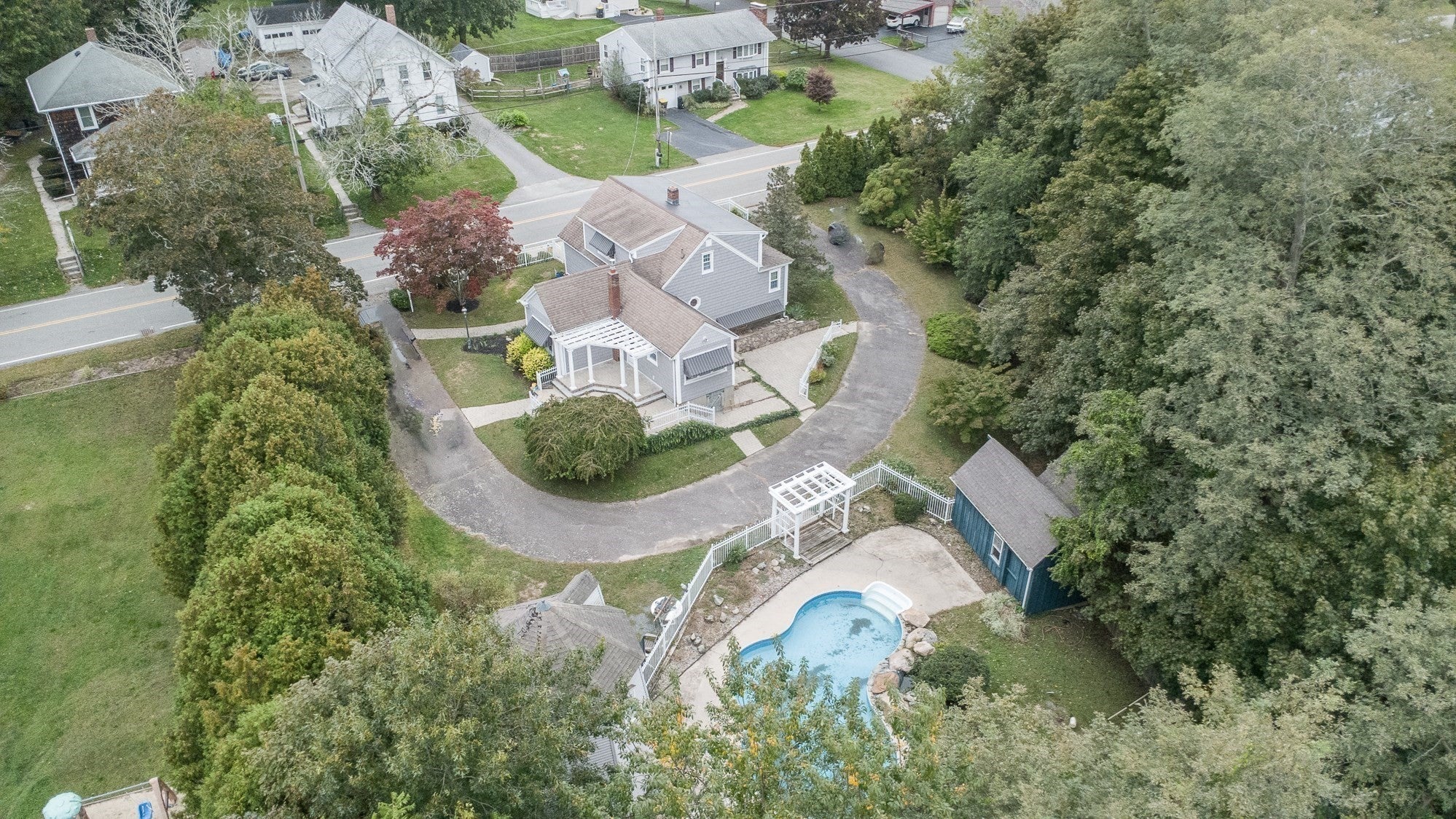 648 Pleasant St