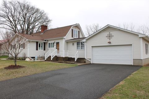 25 Lafond Dr Chicopee MA 01020