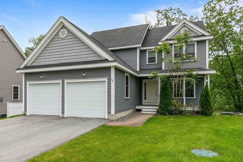 11 Bigelow Dr 11 Berlin MA 01503
