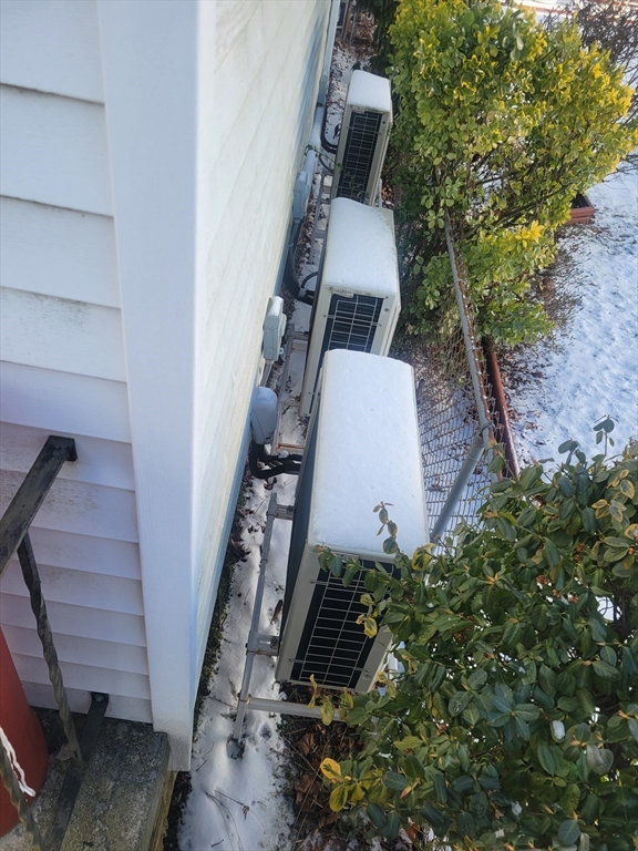 387 Belleville Ave