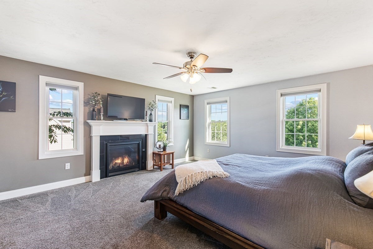 18 Blue Grass Circle, Taunton, MA Photo #21