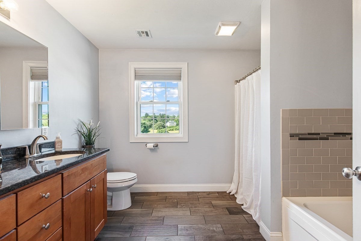 18 Blue Grass Circle, Taunton, MA Photo #27