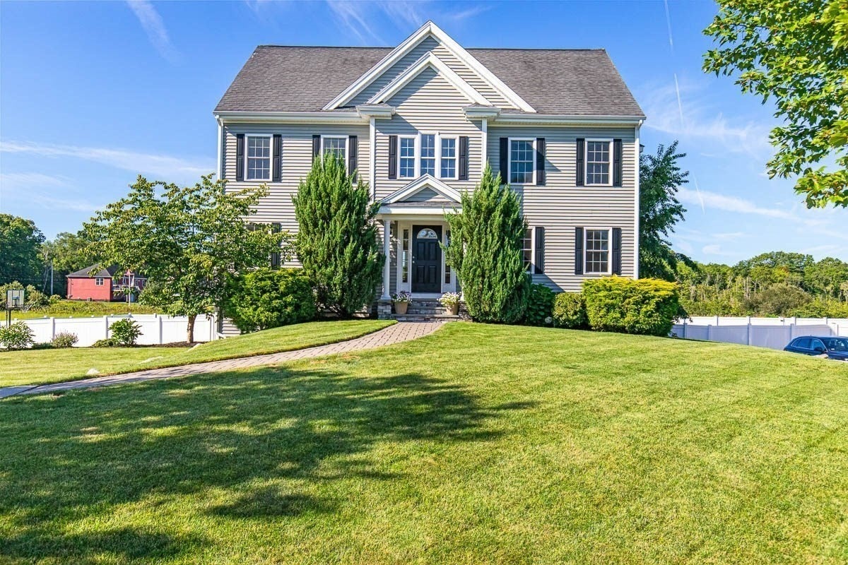 18 Blue Grass Circle