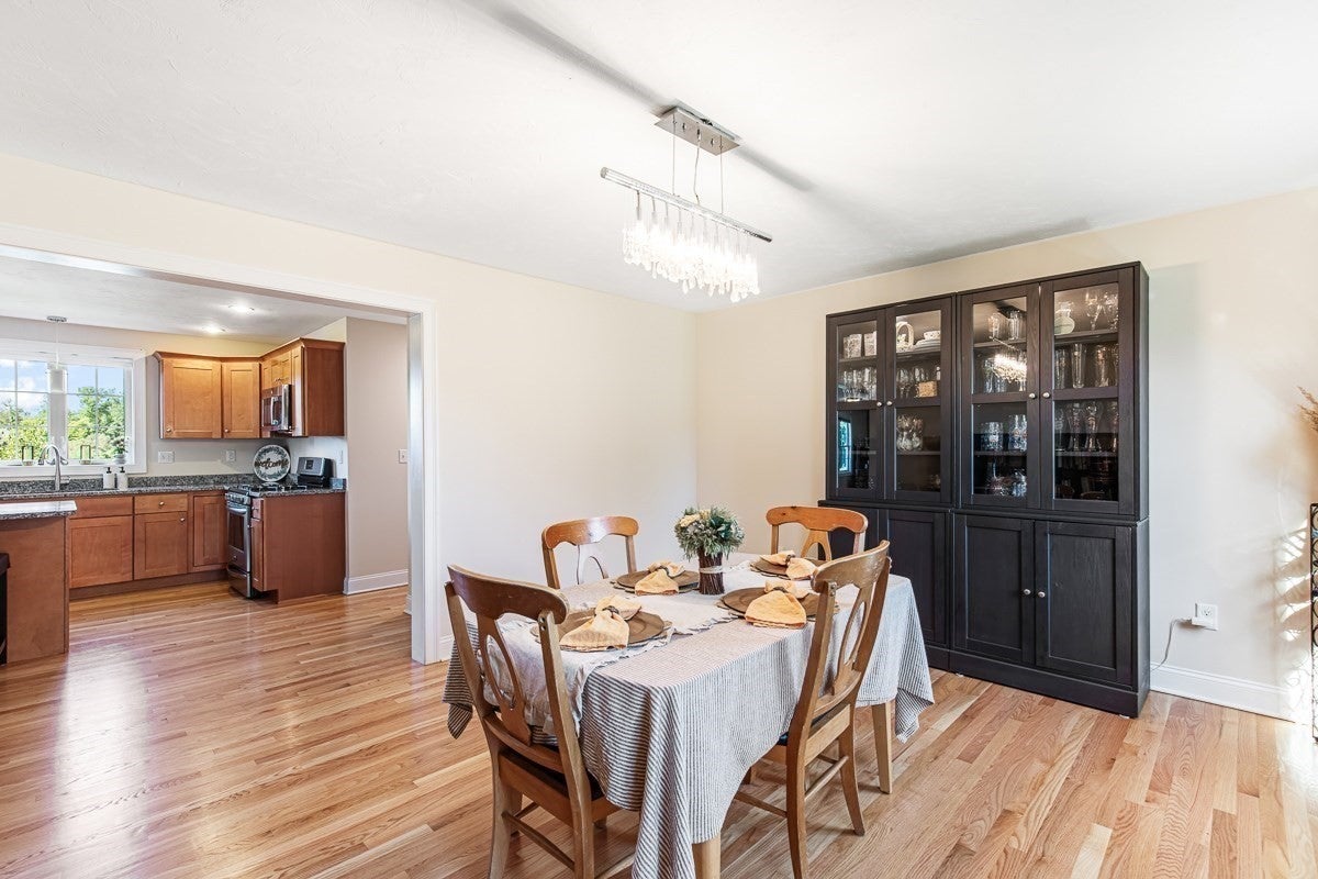 18 Blue Grass Circle, Taunton, MA Photo #15