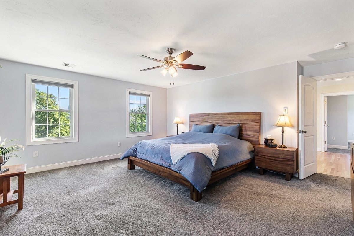 18 Blue Grass Circle, Taunton, MA Photo #20