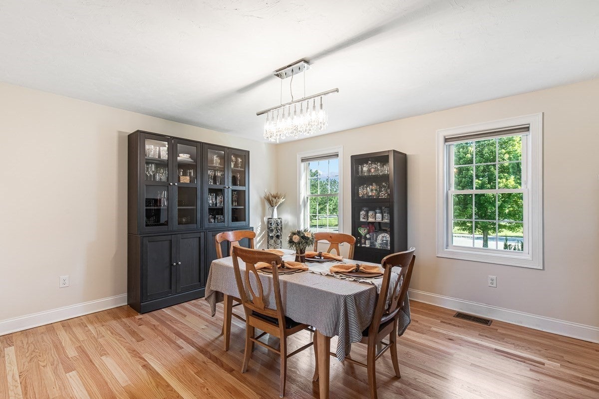 18 Blue Grass Circle, Taunton, MA Photo #16